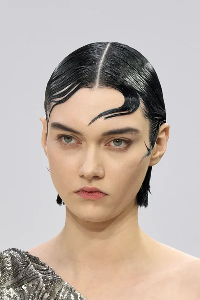Look 70